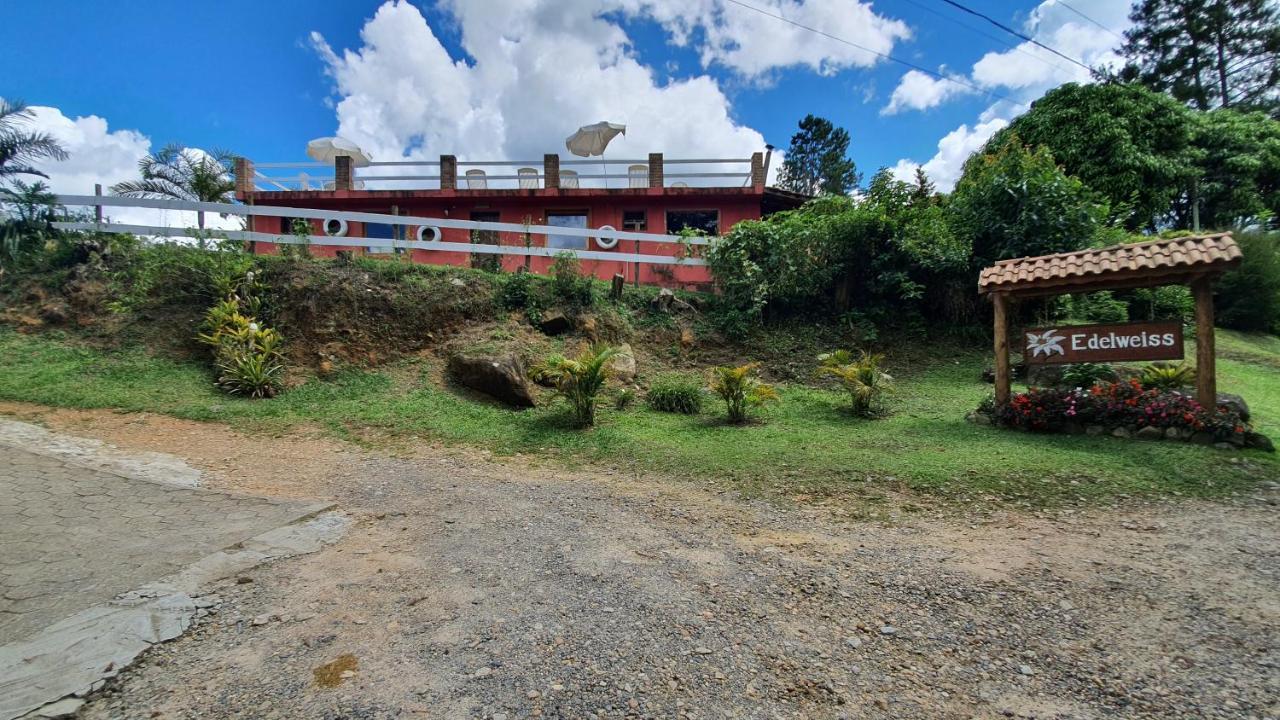 Guest house Edelweiss Visconde De Maua